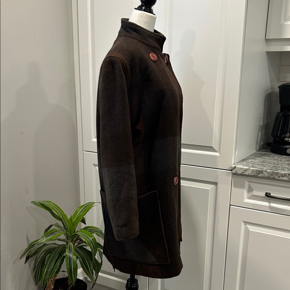 Elegant Women's Brown Pea Coat - Picture 5 of 13